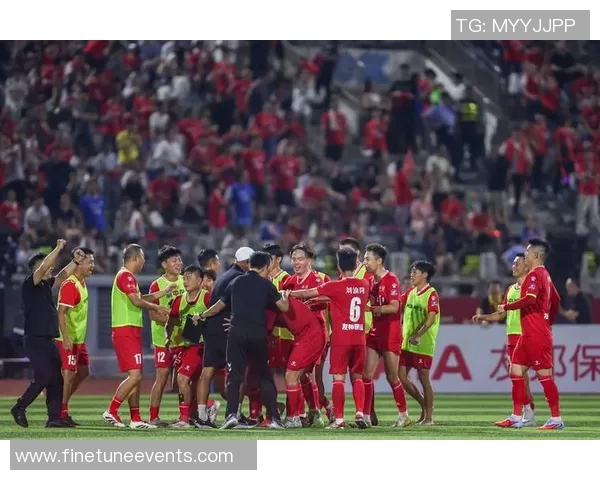 专访黄伟：探寻足球领域成功背后的秘密与经验分享