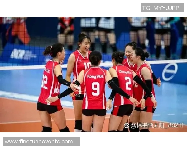 南京排球队荣登全国排球技术排行榜首位展现强大实力与团队合作精神 南京排球队荣登全国排球技术排行榜首位展现强大实力与团队合作精神
