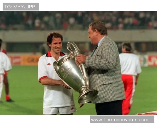 足球场上的小巨人哪几位明星球员身材矮小却技艺超群