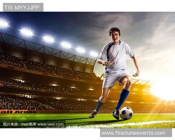 足球明星鲁伯特的职业生涯成就与个人生活全景介绍