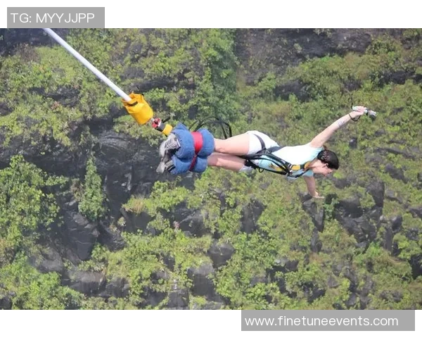 极限运动世界杯特别报道：重庆攀岩队的逆袭之旅